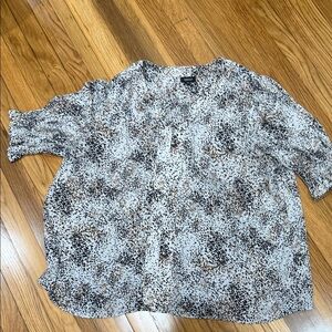 Jones & Co Speckled Blouse